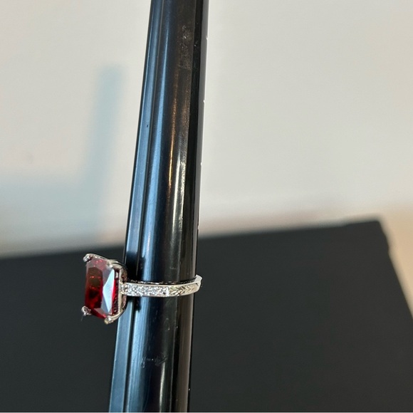 Red stone 14 K gold plated ring - Picture 4 of 5